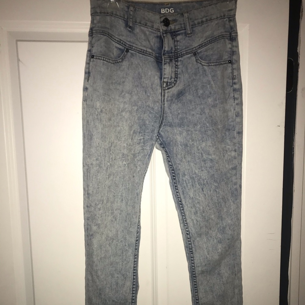 High waisted jeans